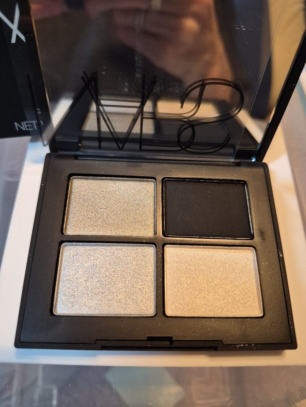 NARS Quad Eyeshadow Palette: Silver Screen (Silver, Pewter, Black, Ivory), NIB - Picture 3 of 6